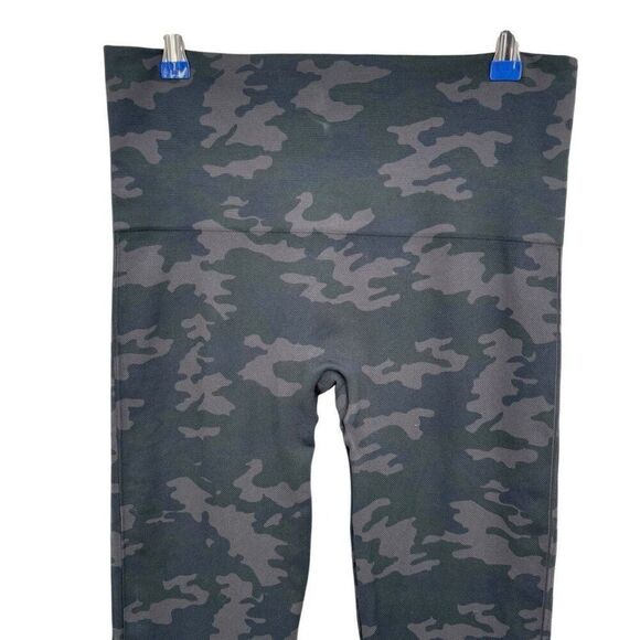 Spanx Camo Seamless Leggings Gray Large - Picture 3 of 6